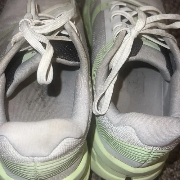 On Running On Cloudgo Frost Hay White Green Shoes size 6.5 - Picture 8 of 10